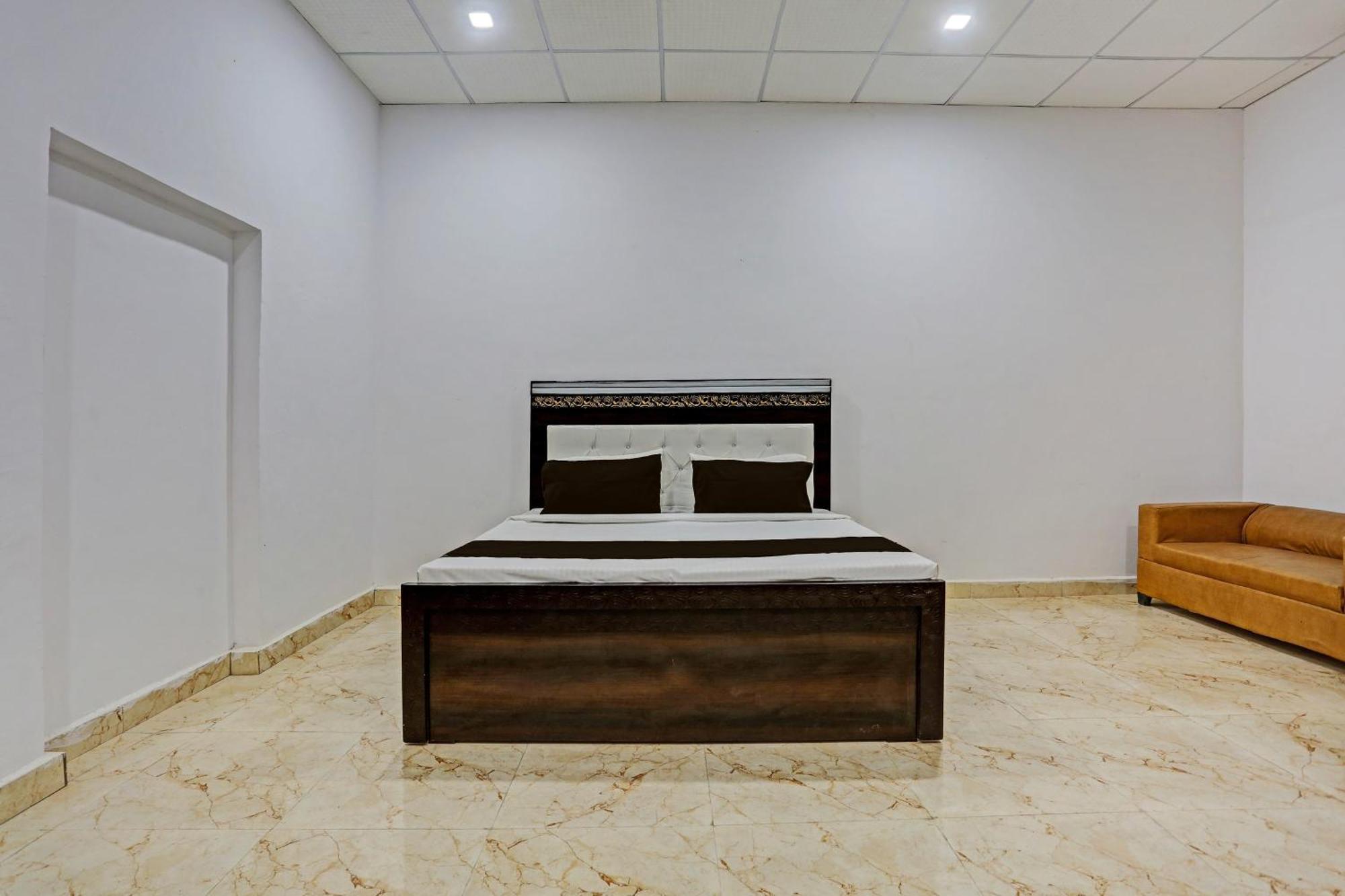 Hotel O Murliwala Wedding Palace And Resort Samalkha 外观 照片