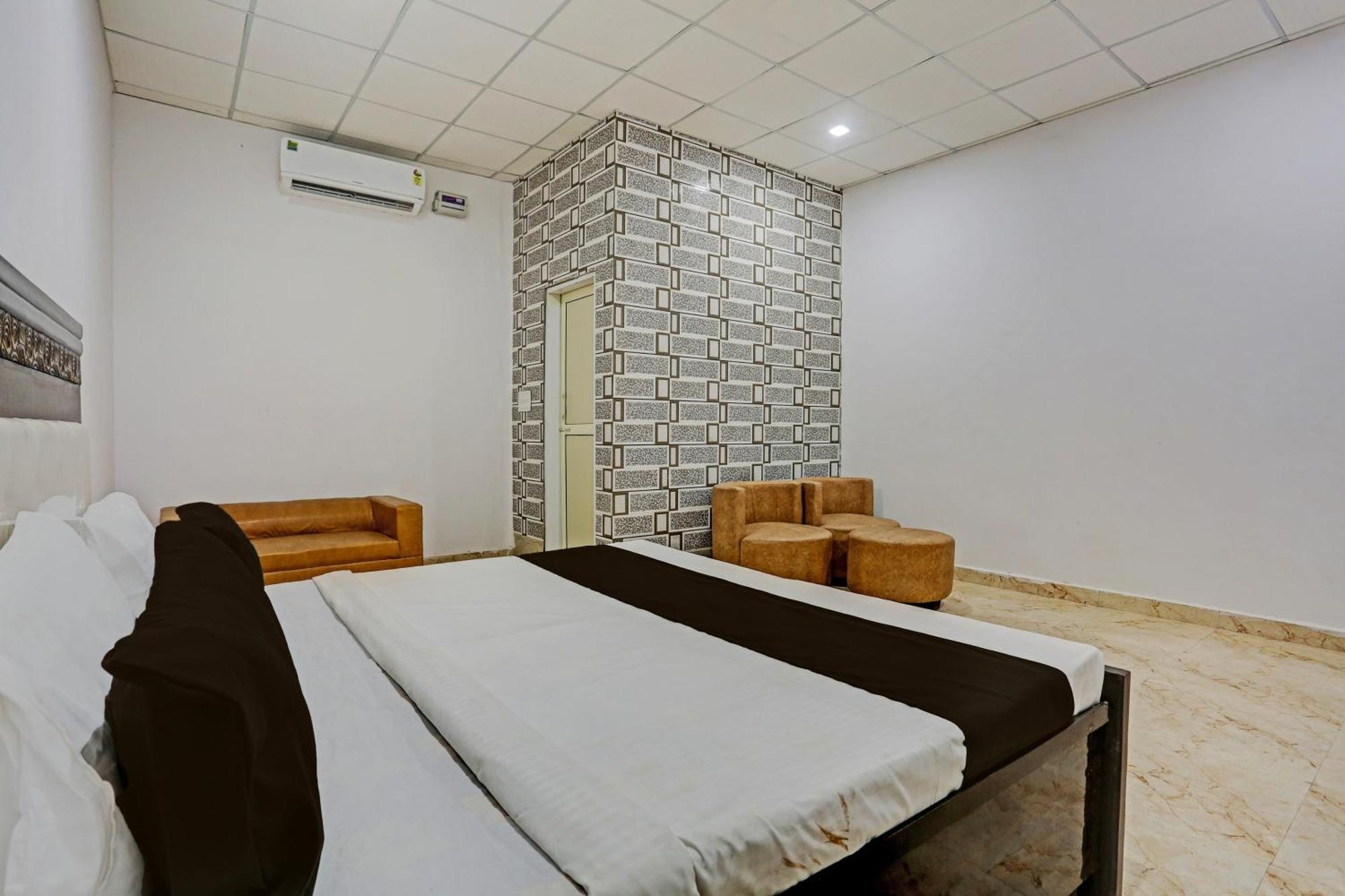 Hotel O Murliwala Wedding Palace And Resort Samalkha 外观 照片