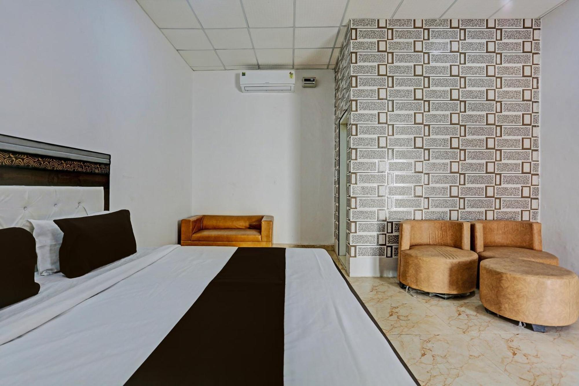 Hotel O Murliwala Wedding Palace And Resort Samalkha 外观 照片